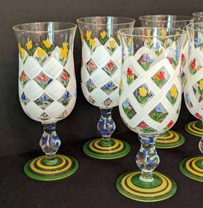 lot 105 image: Tracy Porter Floral Painted Water Goblets