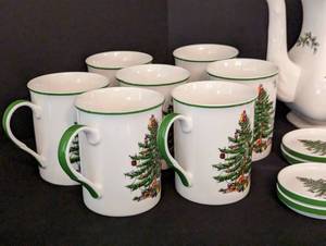 lot 110 image: Spode Christmas Tree Teapots, Mugs and More