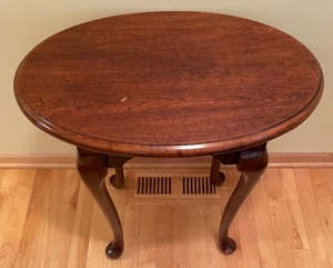 lot 390 image: Vintage Wooden Accent Table