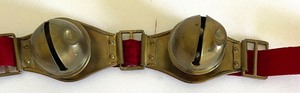 lot 431 image: Extra Long Stand of Jingle Bells