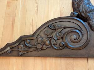 lot 133 image: Carved Wood Rooster Wall Hanging