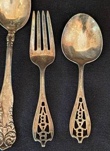 lot 159 image: Nine Assorted Vintage Sterling Silver Spoons