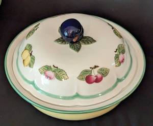 lot 339 image: Villeroy and Boch French Serving Dishes