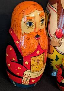 lot 344 image: Russian Wooden Family Nesting Doll Set