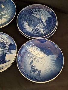 lot 360 image: Bing & Grndahl Mothers Day and Christmas Plates