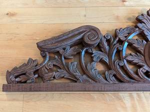 lot 361 image: Carved Wood Wall Decor