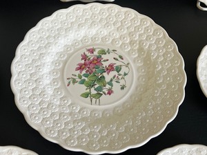 lot 33 image: Spode Partial China Set
