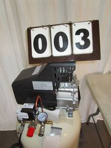 lot 3 image: Pulsar 26 Gallon Air Compressor
