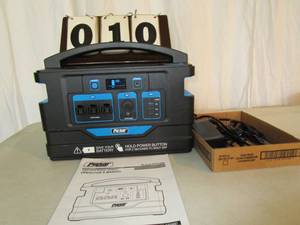 lot 10 image: Pulsar 1000 Watt Power Station