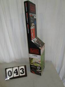 lot 43 image: Black & Decker Cordless Hedge Trimmer