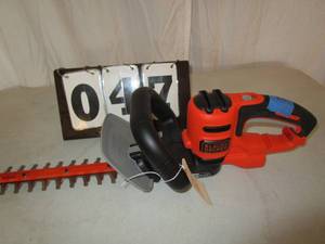 lot 47 image: Black & Decker Hedge Trimmer