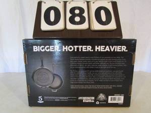 lot 80 image: Pit Boss Cast Iron 10 Skillet