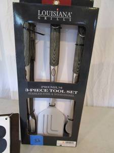 lot 83 image: Louisiana Grills Premium 3 pc Tool Set