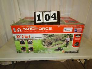 lot 104 image: Yardforce 22 Gas Mower