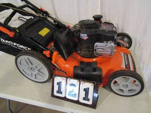 lot 121 image: Yard Force 22 Lawn Mower