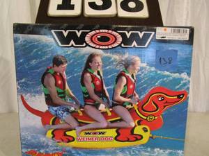 lot 138 image: Wow Weiner Dog - 1-3 Rider Action