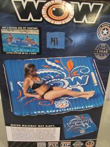 lot 141 image: Wow Water Walkway Mat
