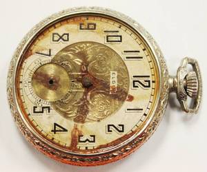 lot 27 image: Elgin Vintage Mens Pocket Watch