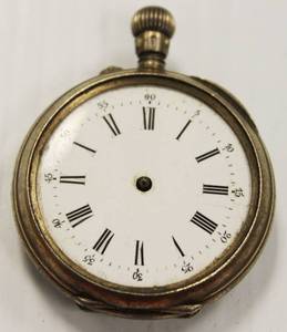 lot 31 image: Cylinder 10 Rubis Vintage Pocket Watch