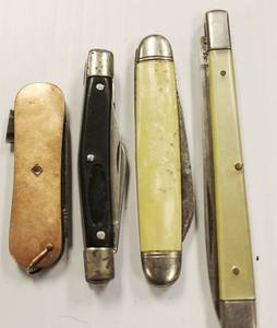 lot 63 image: Vintage Pocket Folding Knives Lot Of 4 Knives