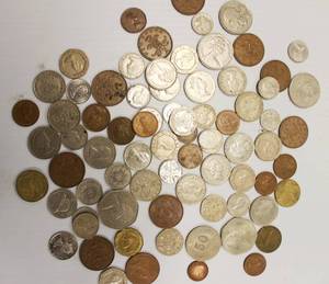 lot 89 image: England  & Queen Elizabeth Large Vintage Lot Of  Coins Approx. 13 Oz Of Coins