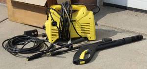 lot 17 image: Karcher Electric Pressure Washer 110 Volts
