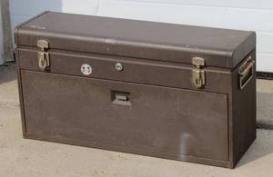 lot 28 image: Kennedy Kits Tool Box With Drawers & Tools