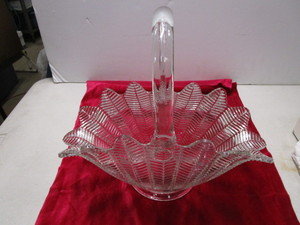 Glass Banana Leaf Style Basket