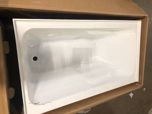 lot 27 image: Voltaire 54 in. x 30 in. Acrylic White, Alcove, Integral Armrest, Left-Hand Drain, Apron Rectangular Bathtub in White by Swiss Madison Damaged  Customer Returns See Pictures