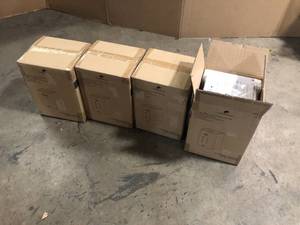 lot 34 image: Lot of MODERNCASA large room ultrasonic humidifier MO-AH-02  Customer Returns See Pictures