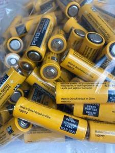 lot 30 image: Bulk AA Batteries