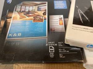 lot 82 image: HP Premium Paper