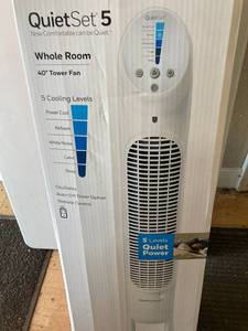 lot 27 image: Honeywell QuietSet Fan