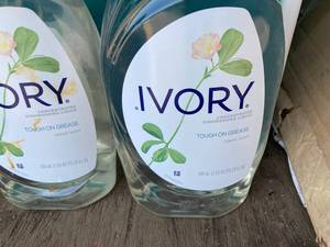 lot 105 image: Ivory Dish Soap