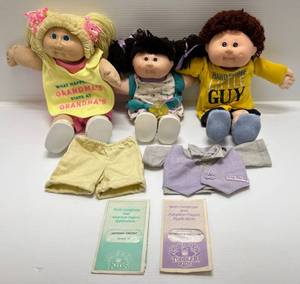 Three Vintage Cabbage Patch Dolls With Extra Clothes