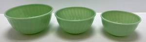 Vintage Fire King Jadeite Swirl Mixing Nesting Bowl Set