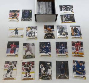 Box Of Misc. Young Guns And Canvas Hokey Cards