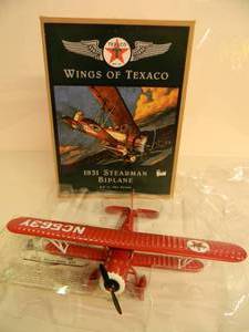 lot 39 image: ERTL COLLECTIBLES WINGS OF TEXACO 1931 STEARMAN BIPLANE AIRPLANE DIE-CAST METAL BANK - IN BOX - GREAT PIECE - NICE - SEE PICTURES