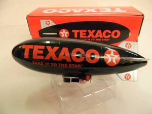 lot 41 image: LIBERTY CLASSICS By SPEC CAST LIMITED EDITION 1 oF 5000 - TEXACO BLIMP TAKE IT TO THE STAR DIE-CAST METAL BANK - IN BOX - GREAT PIECE - NICE - SEE PICTURES