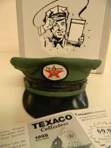 lot 44 image: SPECCAST RESIN COLLECTIBLES TEXACO ATTENDANTS CAP BANK - IN BOX - GREAT PIECE - NICE - SEE PICTURES