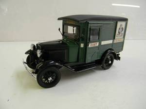 lot 80 image: The Danbury Mint Limited Edition 124 Die Cast Replica - 1931 U.S. Mail Truck - GREAT PIECE - NICE - SEE PICTURES