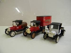 lot 86 image: 3 TRUE VALUE HARDWARE TRUCKS - ERTL 1918 FORD MODEL T RUNABOUT WTRAILER, ERTL FORD MODEL T RUNABOUT & LIBERTY CLASSICS 1916 STUDEBAKER - DIE CAST COIN BANKS - NICE - COOL PIECES - SEE PICTURES