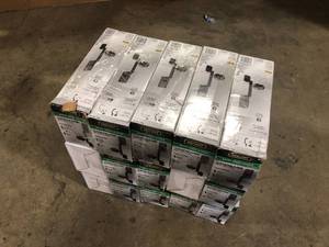 lot 17 image: Lot of Defiant Vancouver Matte Black Entrance Door Handleset with Hartford Interior Knob  Customer Returns See Pictures