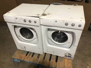 lot 28 image: Assorted Washer  See Pictures Unknown Conditions