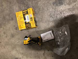 lot 34 image: DEWALT ATOMIC 20V MAX Cordless Brushless Compact 14 in. Impact Driver (Tool Only)  Customer Returns See Pictures