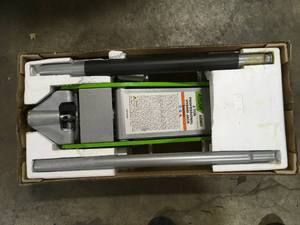lot 22 image: Arcan 3-Ton Hybrid Heavy Duty Aluminum and Steel Low Profile Floor and Car Jack  Customer Returns See Pictures