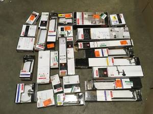 lot 47 image: Lot of Asorted Delta Bathroom Items  Customer Returns See Pictures