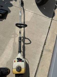 lot 10 image: Ryobi 31cc Trimmer