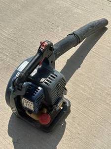 lot 19 image: Shindaiwa EB2510 Blower ($289 retail new)