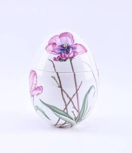 lot 90 image: Royal Copenhagen Egg Lidded Vessel